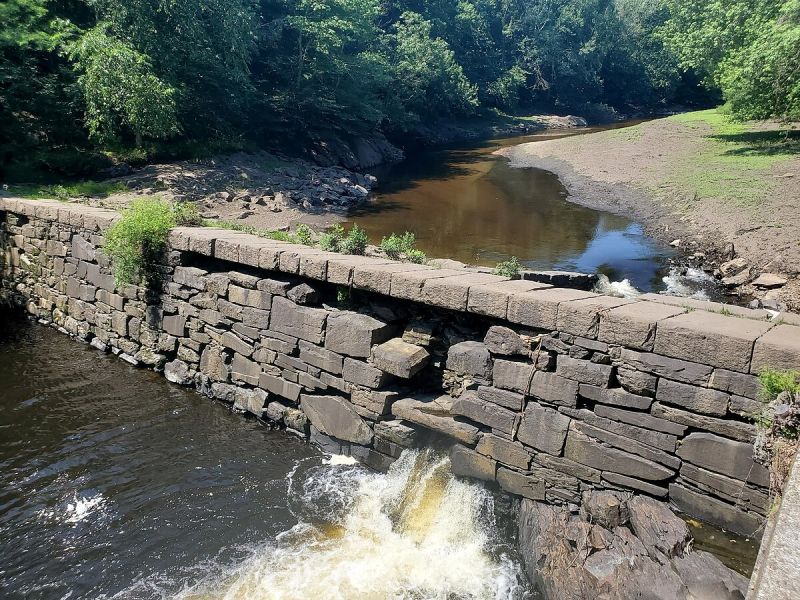 File:Upper Falls Dam damaged.jpg