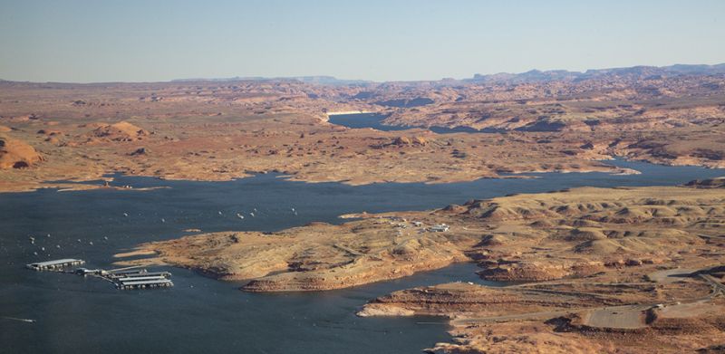 File:Reservoir-lakepowell.jpg