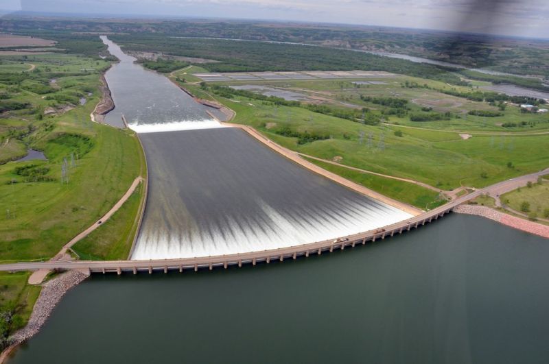 File:GarrisonDam.jpg